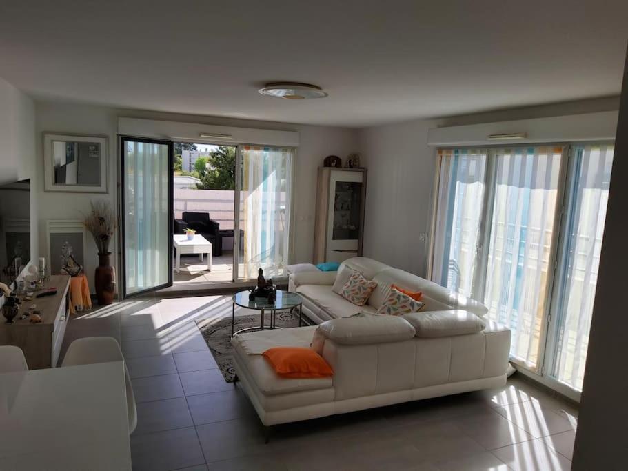 Magnifique Rooftop Duplex Climatise Familial, Aux Arceaux Montpellier Ngoại thất bức ảnh